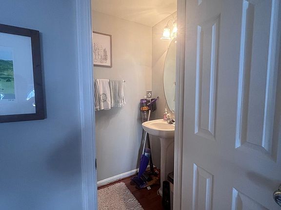 2nd image of 42746 Big Spruce Sq