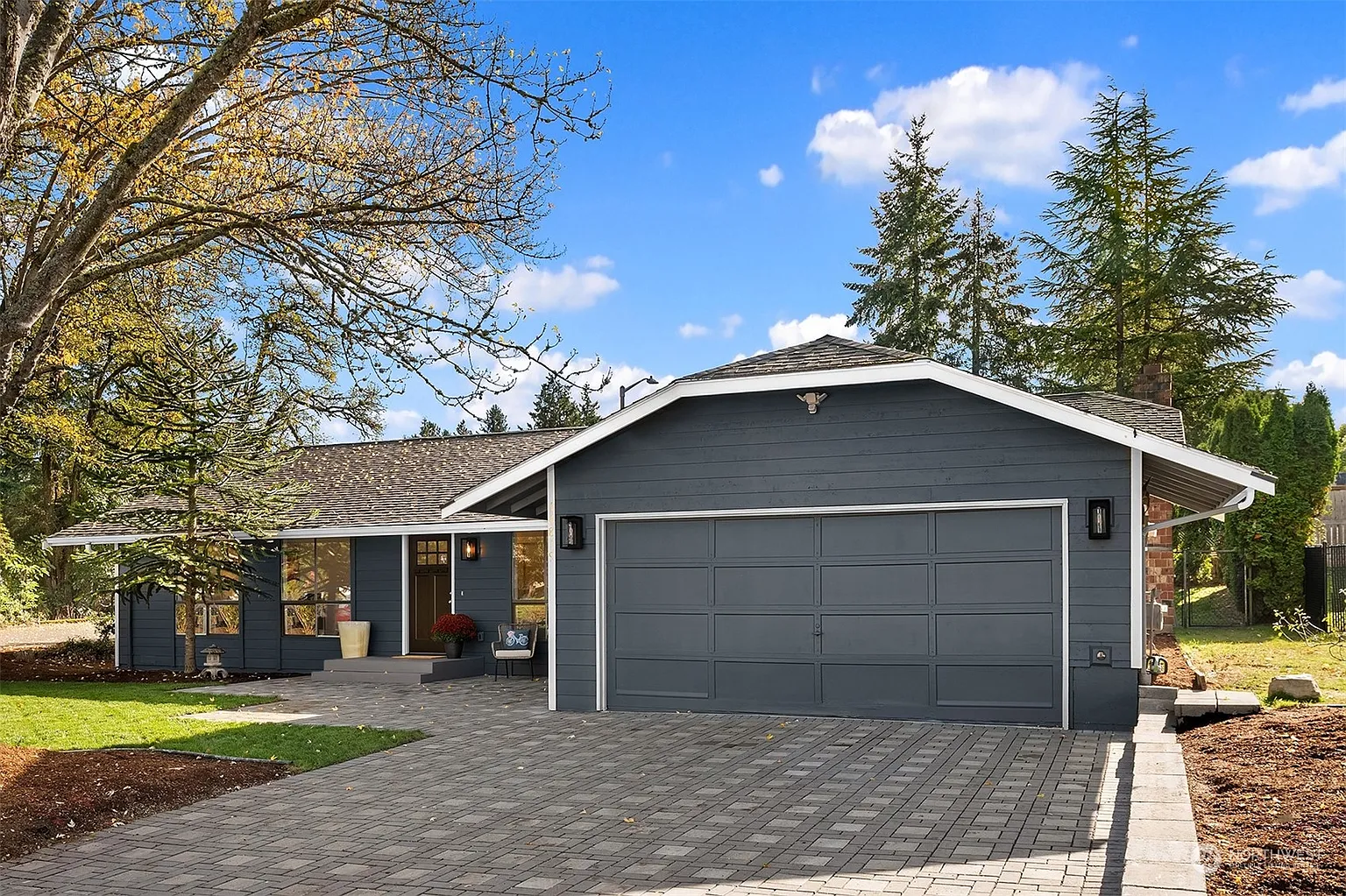 14819 NE 70th Court photo 1
