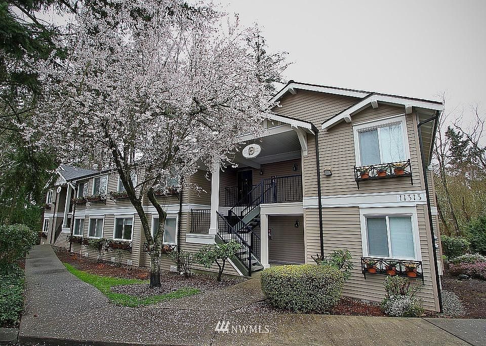 1st image of 11313 NE 128th St APT E202