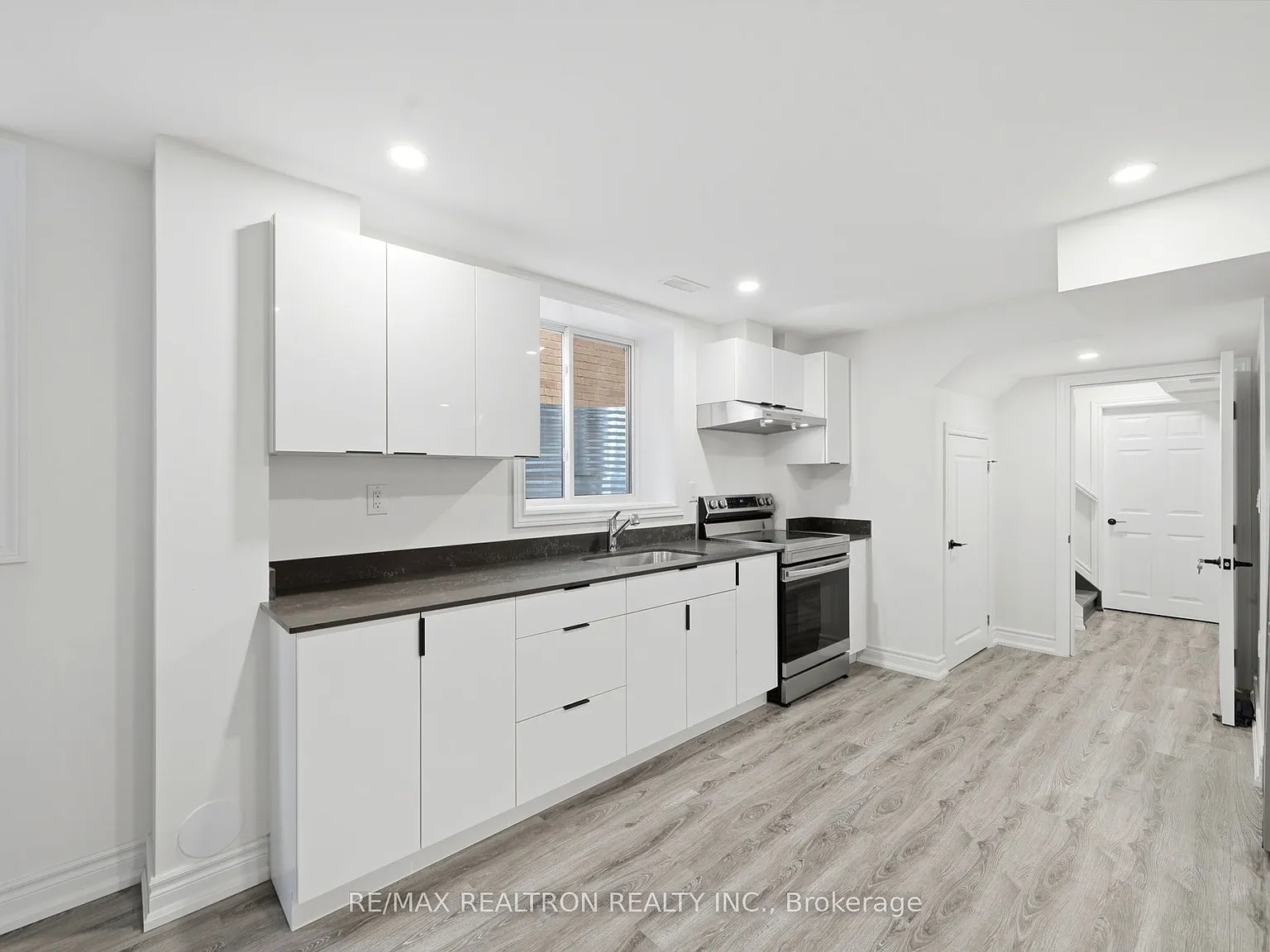 2 bed, $1,950 — Photo 3