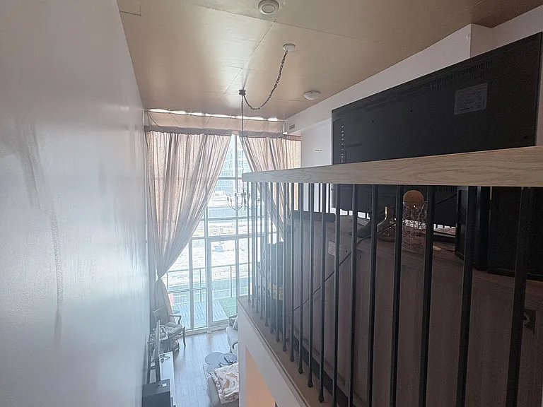 5 Hanna Ave #414 — Photo 12
