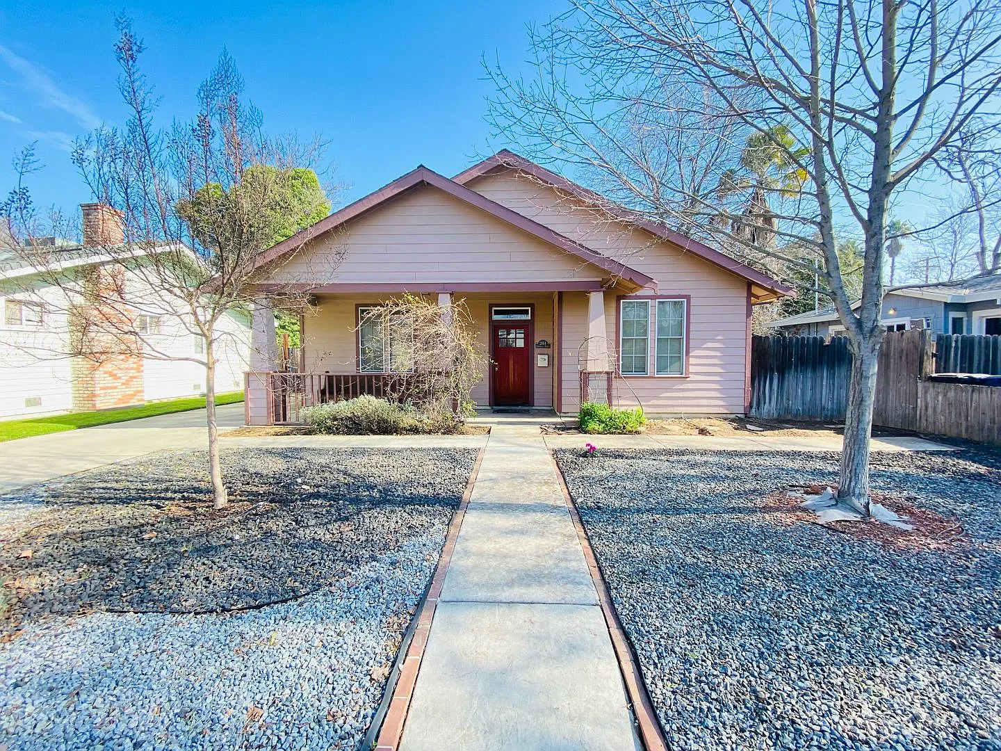 Custom Three Bedroom in Woodlake Neighborhood. — Photo 1