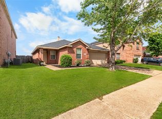 1225 Glencoe Dr, Glenn Heights, TX 75154
