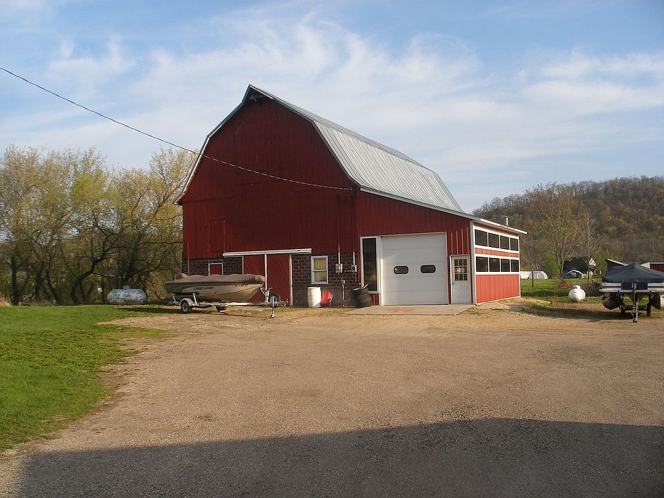 barn