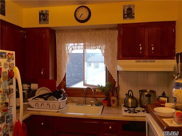 2nd image of 16423 96th St