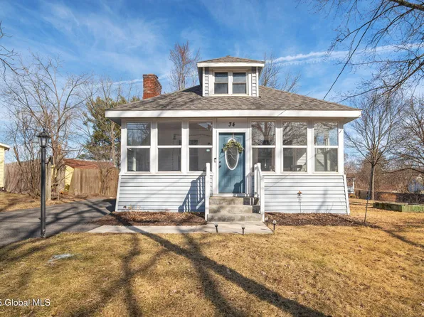 34 East Street, Schenectady, NY 12309