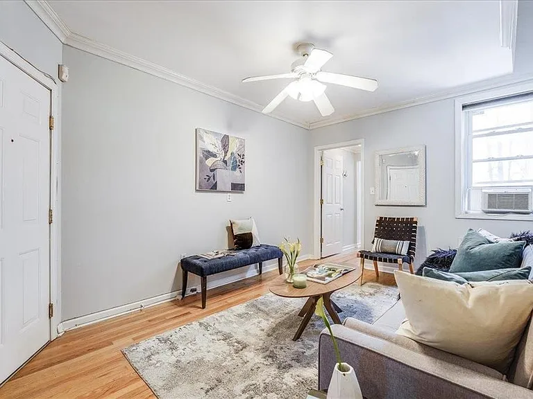519 Willow Ave #3 — Photo 2