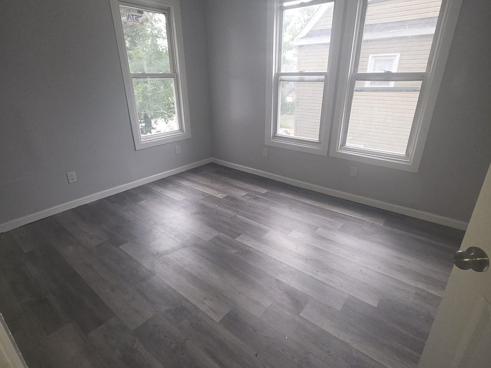 1st image of 146-148 S Clinton St #2