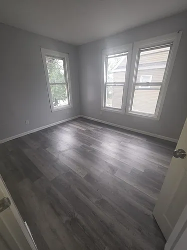 146-148 S Clinton St #2 Photo 1