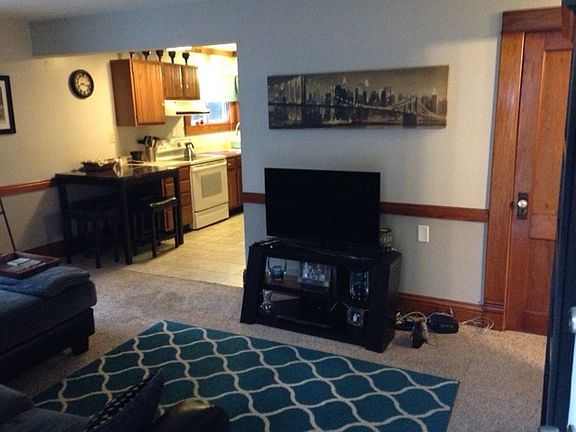 3rd image of 1307 Bluff Ave