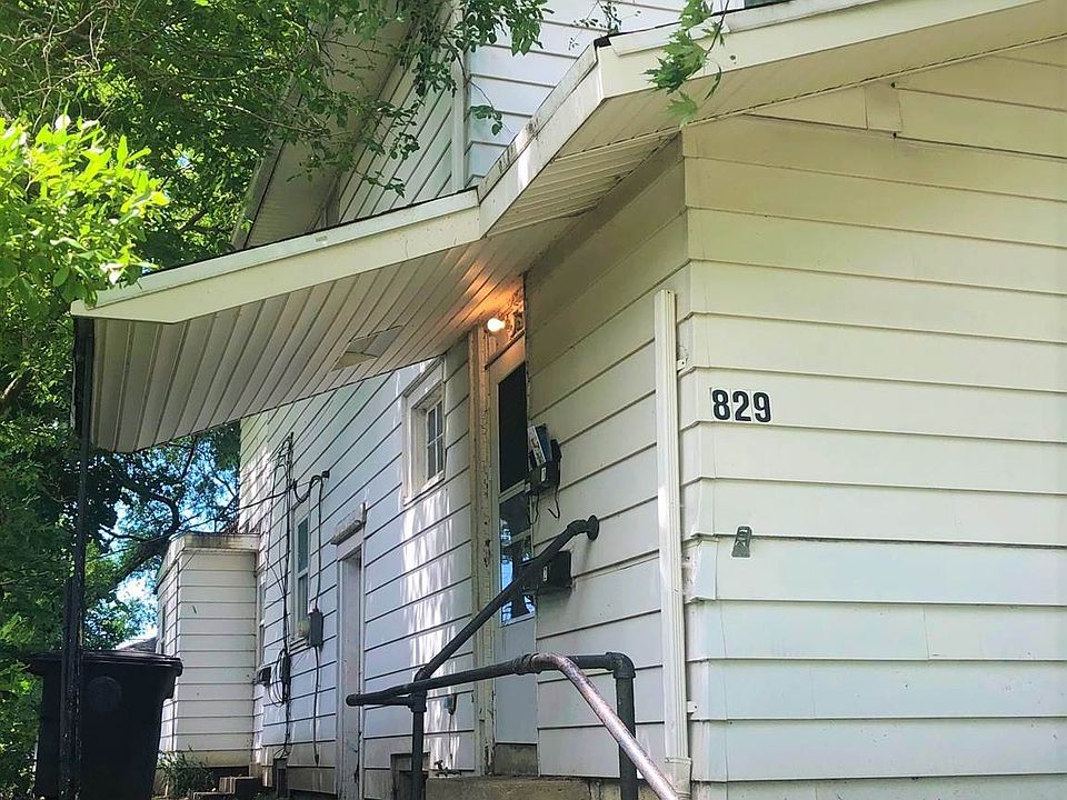 1st image of 829 S 27th St