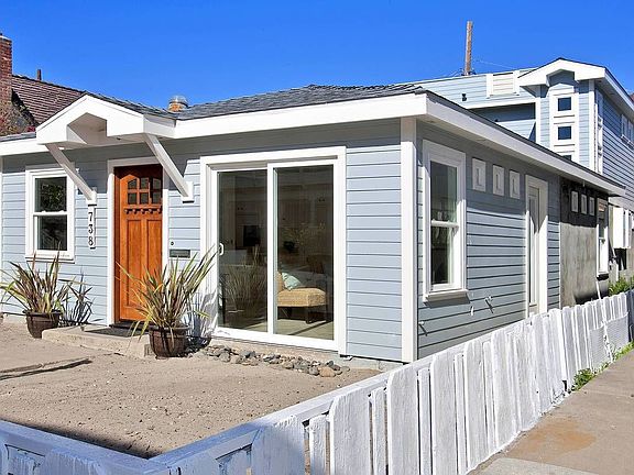 Charming Beach Cottage