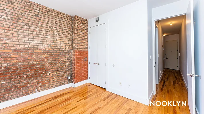 Rented by Nooklyn NYC LLC | media 18