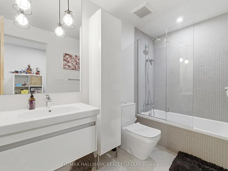 23 Helena St #A — Photo 18