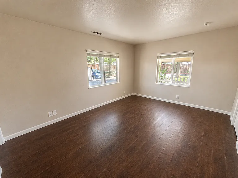 Country Lane - A Must See Community! — Photo 10