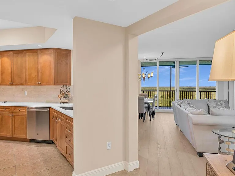 1065 Borghese Way #1105 — Photo 3