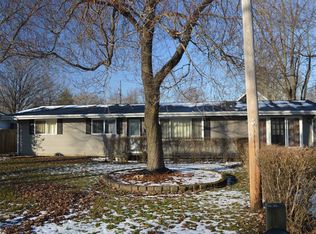 508 E Larmon St, Tolono, IL 61880