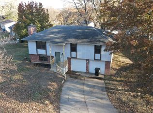 247 SE 101st Rd, Warrensburg, MO 64093