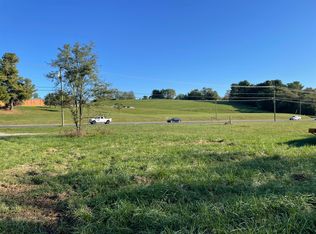 1225 Hardy Rd #1, Vinton, VA 24179