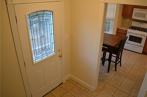 4th image of 18 Anderson Ct