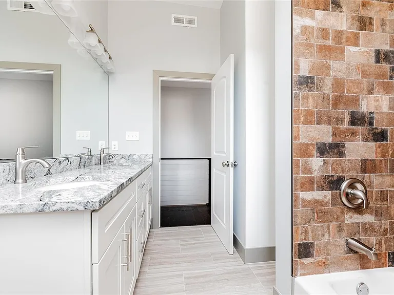4319 Hunt Ave — Photo 24