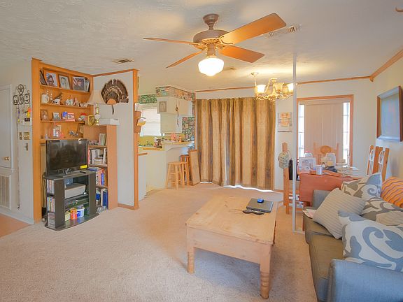 3rd image of 3000 Forest Hills Ct