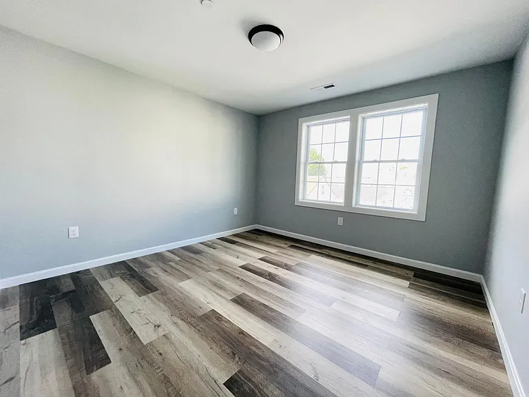 487 Lincoln St #6 — Photo 13