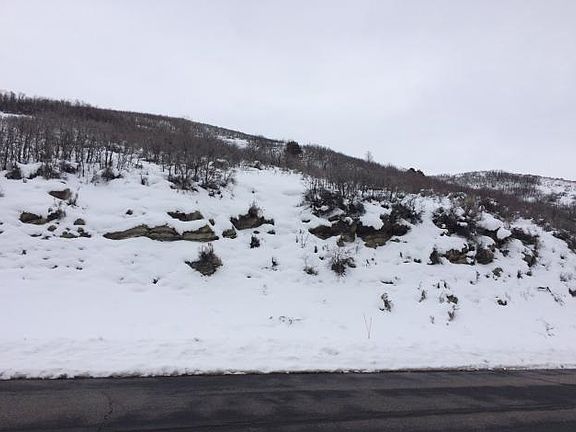 5th image of 6612 N Highland Dr
