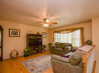 5112 Waxmyrtle Dr, Roanoke, VA 24019