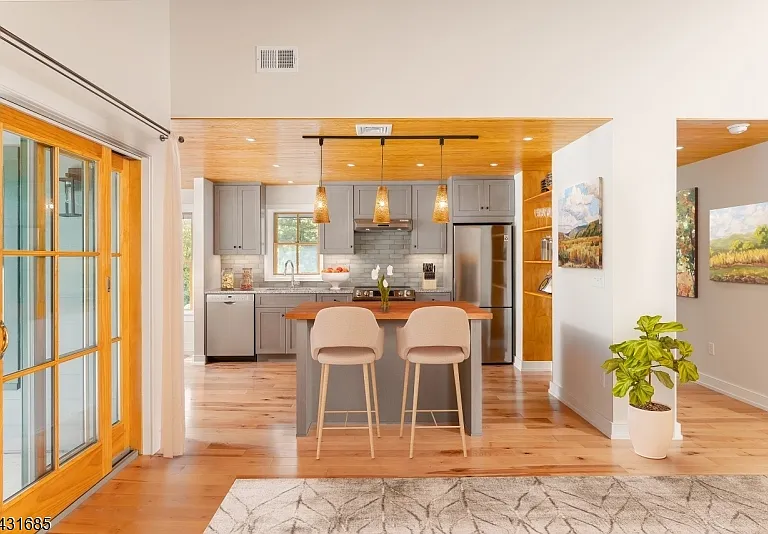 232 W Shore Dr — Photo 22
