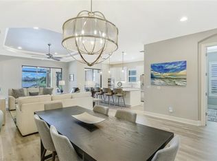 9401 Terresina Dr, Naples, FL 34119