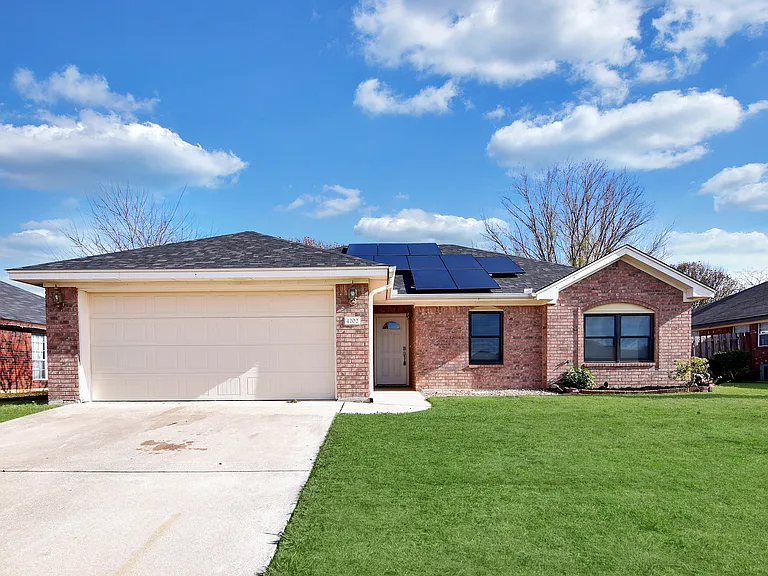 4202 Capri Dr — Photo 1