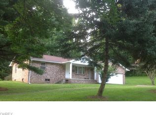 55 Elm St, Leetonia, OH 44431