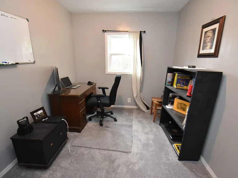 1332 Browne Ln — Photo 11