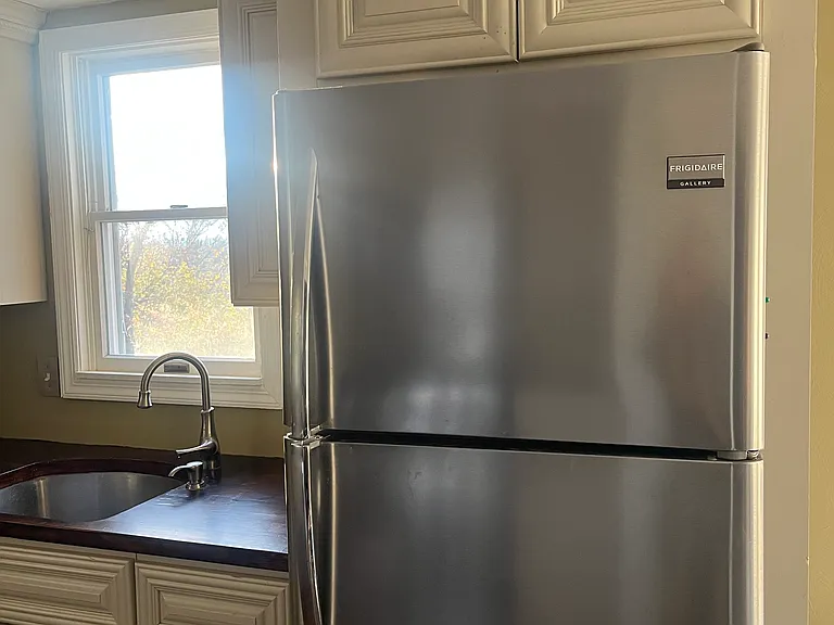 624 Springfield St — Photo 9