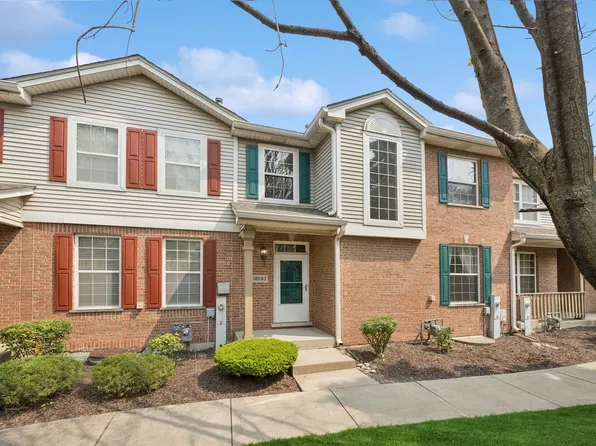 18582 W Point Dr, Tinley Park, IL 60477