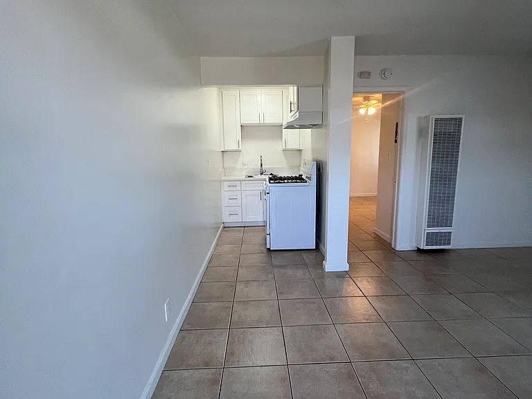 1134 N East St #A — Photo 5