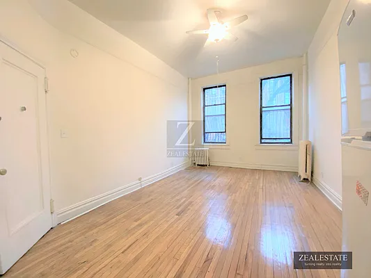 Rented by ZealEstate Group Inc | media 19