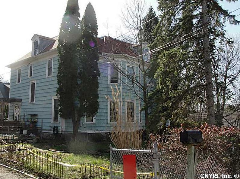 1st image of 2805 E Genesee St