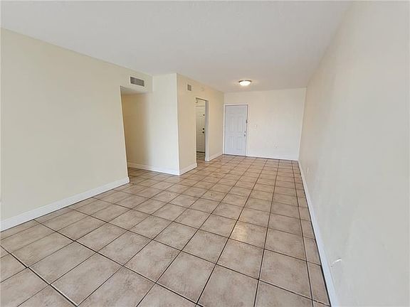 4th image of 3710 NW 21st St APT 407