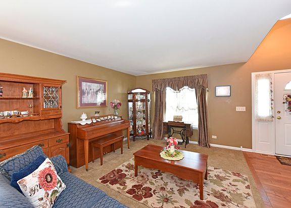 5th image of 849 Heartland Park Ln