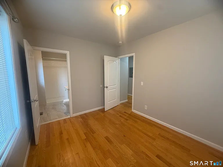 168-170 Kelsey St — Photo 17
