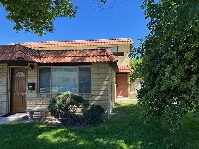 1st image of 3406 Woodside Dr APT 27