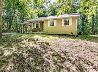 255 Estates Lake Dr, Crossville, TN 38571
