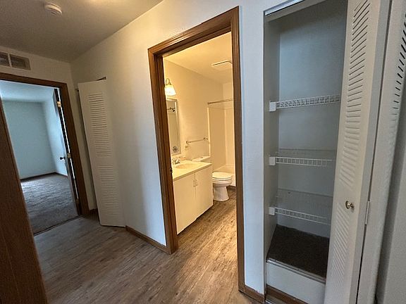 5th image of 4608 N Park Ln #4608