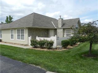 6106 NE Kensington Dr, Lees Summit, MO 64064