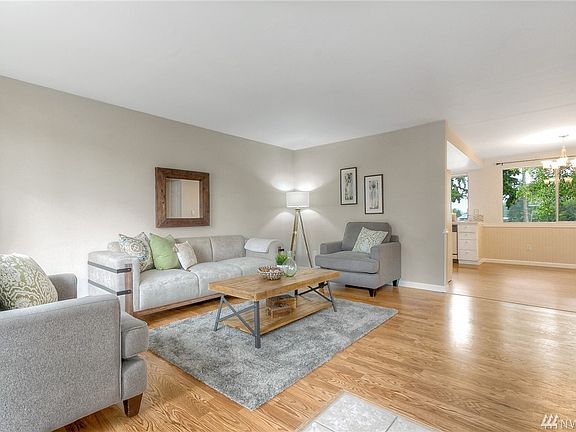 3rd image of 12521 SE 217th Pl