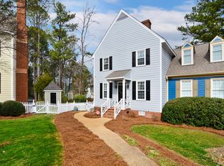 1811 Carrington Dr, Raleigh, NC 27615