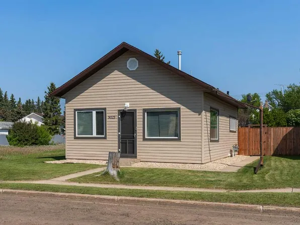 5025 W 54th St, Daysland, AB T0B 1A0