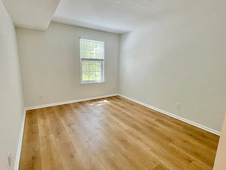 3 Pickering Ct #102 — Photo 12